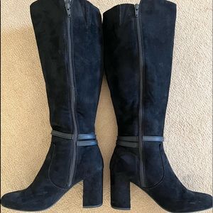 Tall suede boots black size 8